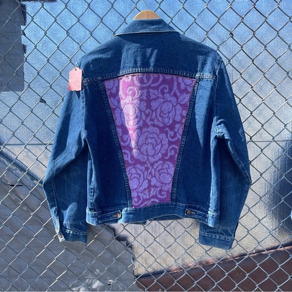 🍄SOLD🍄 Upcycled vintage denim jacket size large - Picture 1 of 9